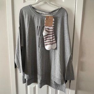 New Rae Dunn Gray Plus Size Mom Life Sweatshirt 3X and Cozy Socks